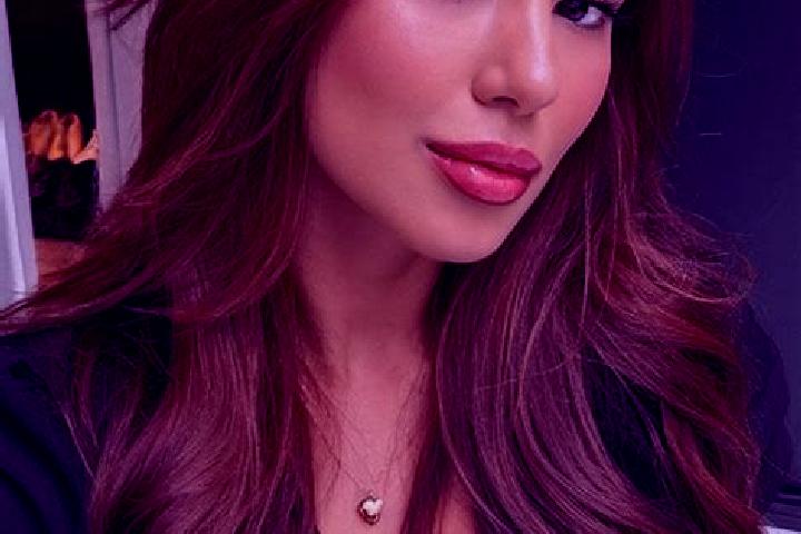 Violet, 36, a chestnut brown-eyed latina companion based in Rosal de la Frontera. Offering Roleplay, Dinner Date, Massage, Domination. Available for incall a...