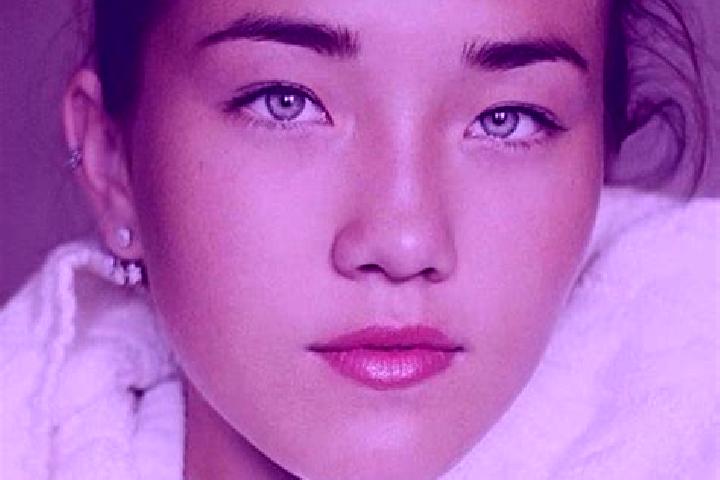 Violet, 36, a chestnut grey-eyed caucasian companion based in Kurylowka. Offering Fetish, Overnight, Massage. Available for incall and outcall, day and eveni...
