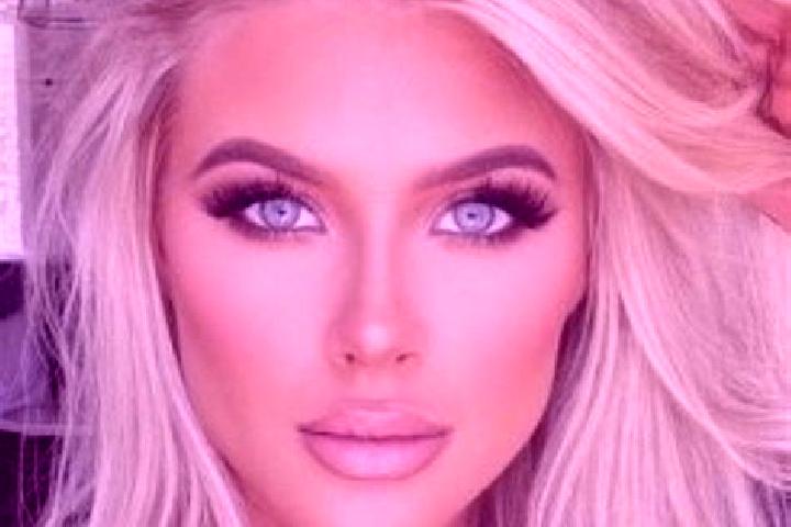 Violet, 36, a platinum blonde amber-eyed caribbean companion based in Oak Grove Heights. Offering Fetish, Roleplay. Available for incall and outcall, day and...