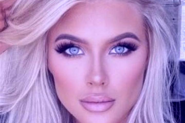 Violet, 36, a platinum blonde amber-eyed mixed companion based in Cechovice. Offering Prostate Massage, Party Girl, Striptease. Available for incall and outc...