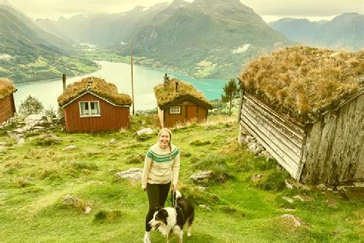 Violet, 36 — Escort in Aursmoen, Norway