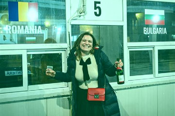Violet, 36 — Escort in Batasani, Romania