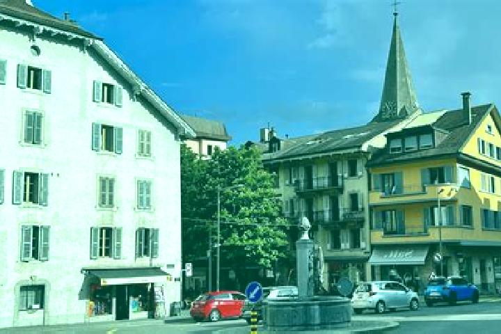 Violet, 36 — Escort in Cernier, Switzerland