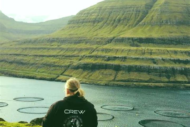 Violet, 36 — Escort in Hvalba, Faroe Islands