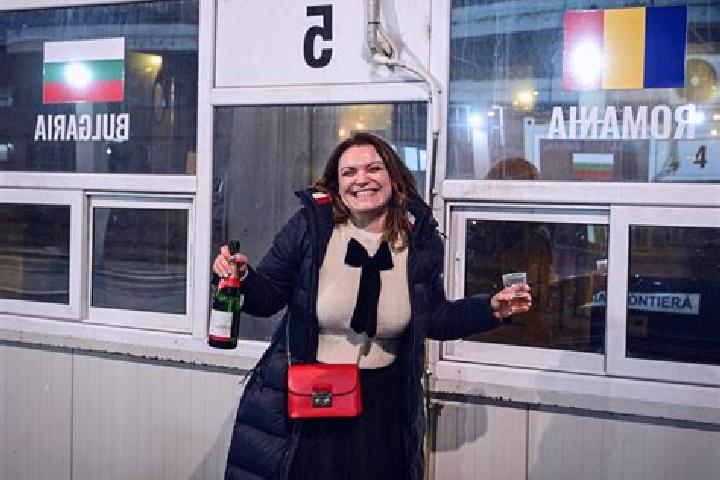 Violet, 36 — Escort in Ilova, Romania