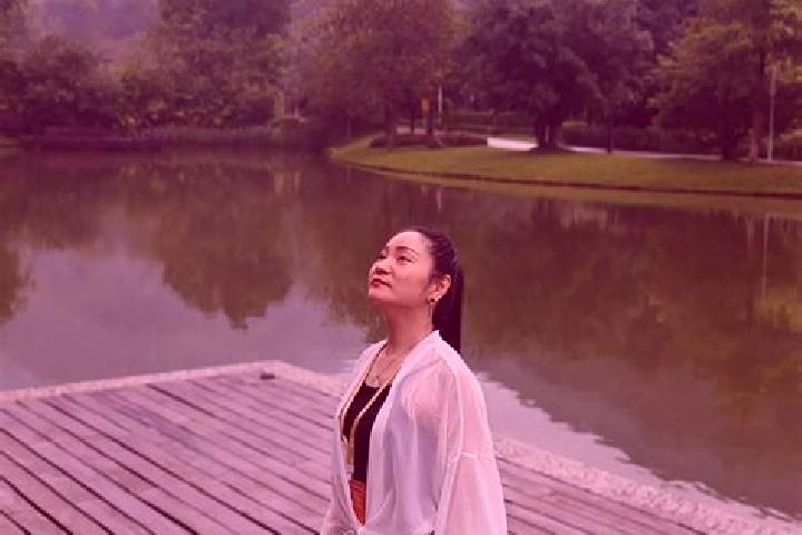 Violet, 36 — Escort in Livingston, United Kingdom