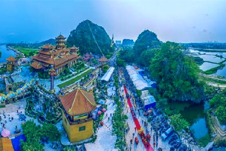 Violet, 36 — Escort in Ngu Hanh Son, Vietnam