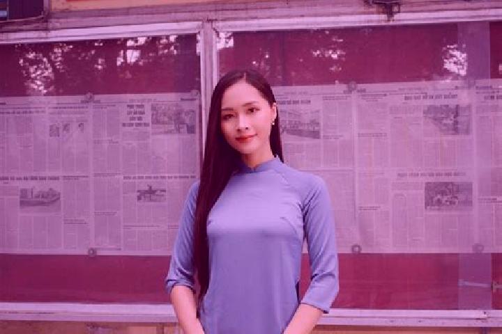 Violet, 36 — Escort in Quang Ha, Vietnam