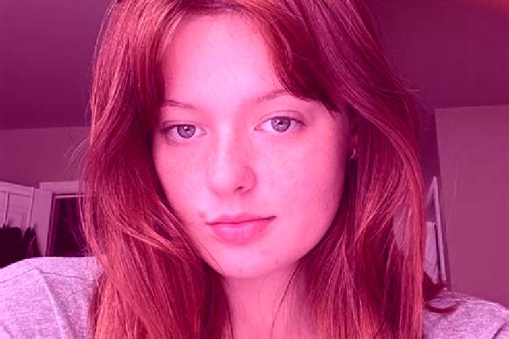 Violet, 37, a auburn blue-eyed caucasian companion based in Francorchamps. Offering CIM, OWO, Couples. Available for incall and outcall, overnight bookings a...