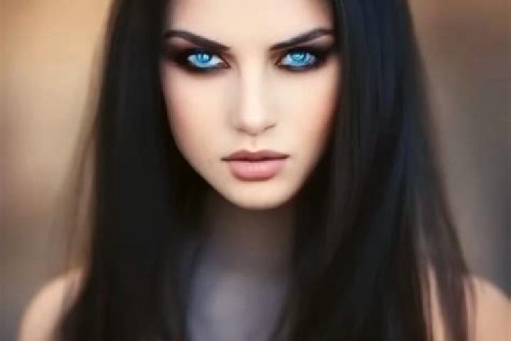 Violet, 37, a black dark-eyed asian companion based in Telychka. Offering CIM, Roleplay, GFE, A-Level. Available for incall and outcall, day and evening dates.