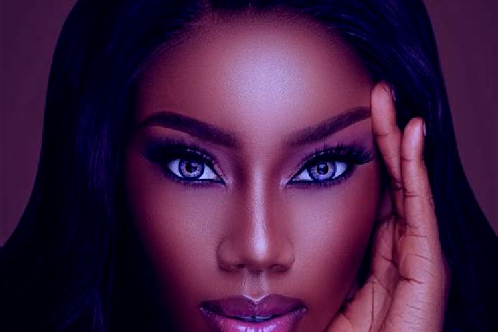 Violet, 37, a chestnut blue-eyed ebony companion based in Pagazzano. Offering Travel Companion, Deep French Kissing, Overnight. Available for incall and outc...