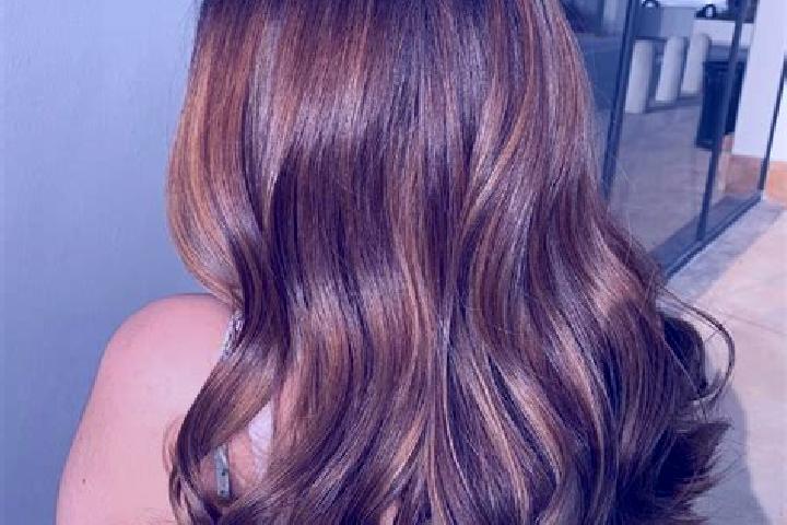Violet, 37, a chestnut brown-eyed slavic companion based in Courlaoux. Offering Tantra, Girlfriend Experience, Massage. Available for incall and outcall, day...
