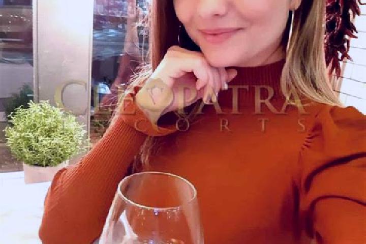 Violet, 37, a red green-eyed slavic companion based in Estrela Velha. Offering OWO, Overnight, Dinner Date, Fetish, Massage. Available for incall and outcall...