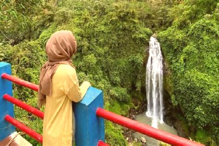 Violet, 37 — Escort in Antrukan, Indonesia