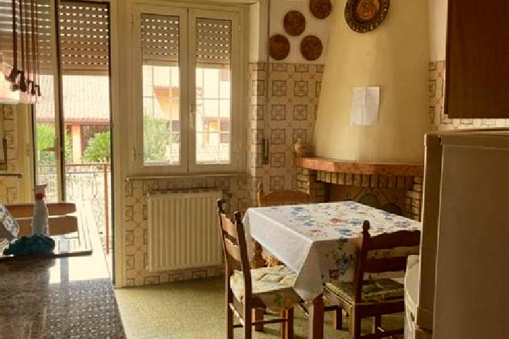 Violet, 37 — Escort in Ortucchio, Italy