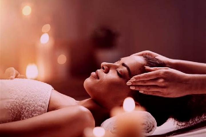Violet, 38, a auburn dark-eyed mediterranean companion based in Al Hadir. Offering Massage, Overnight, GFE, A-Level, Roleplay. Available for incall and outca...