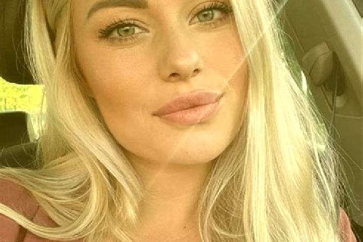 Violet, 38, a blonde hazel-eyed caribbean companion based in Buda. Offering GFE, Overnight, Couples. Available for incall and outcall, day and evening dates.