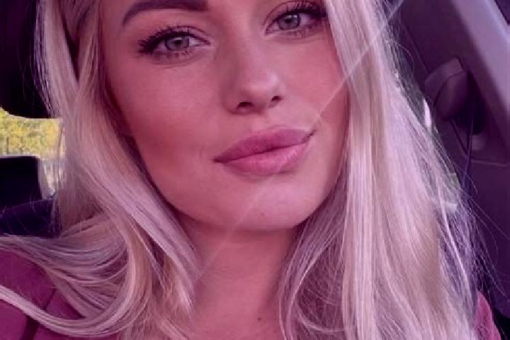 Violet, 38, a blonde hazel-eyed european companion based in Mokrovraty. Offering Girlfriend Experience, Couples, BDSM. Available for incall and outcall, over...