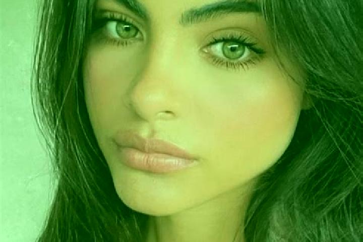 Violet, 38, a brunette grey-eyed indian companion based in Salah Bey. Offering OWO, GFE, Domination. Available for incall and outcall, overnight bookings ava...