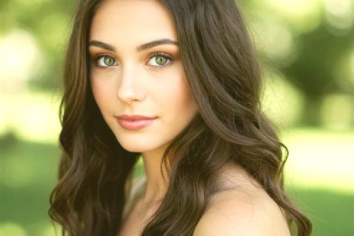 Violet, 38, a brunette hazel-eyed slavic companion based in Xiaoping. Offering Couples, CIM, Dinner Date, Travel Companion. Available for incall and outcall,...