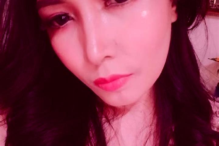 Violet, 38 — Escort in Aglipay, Philippines