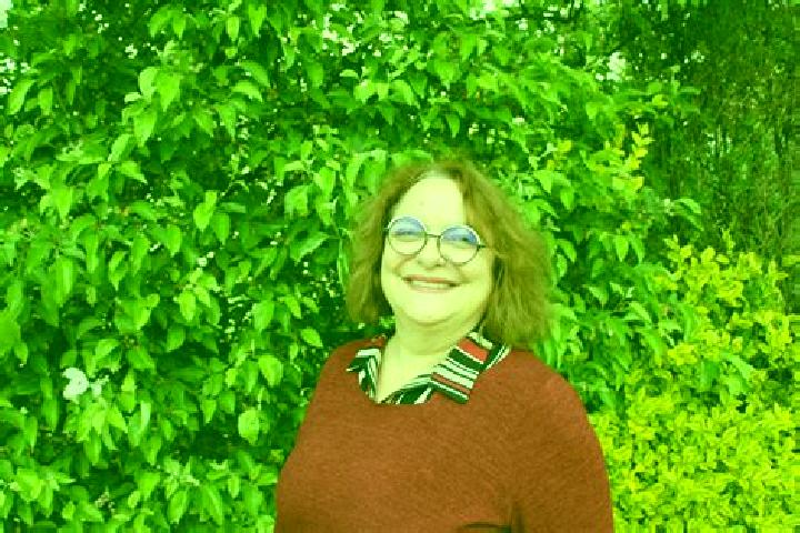 Violet, 38 — Escort in Brissarthe, France