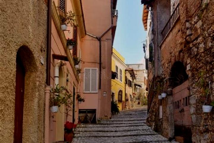 Violet, 38 — Escort in Priverno, Italy