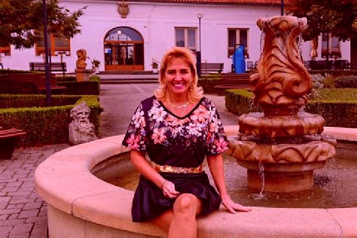 Violet, 38 — Escort in Slatinice, Czech Republic