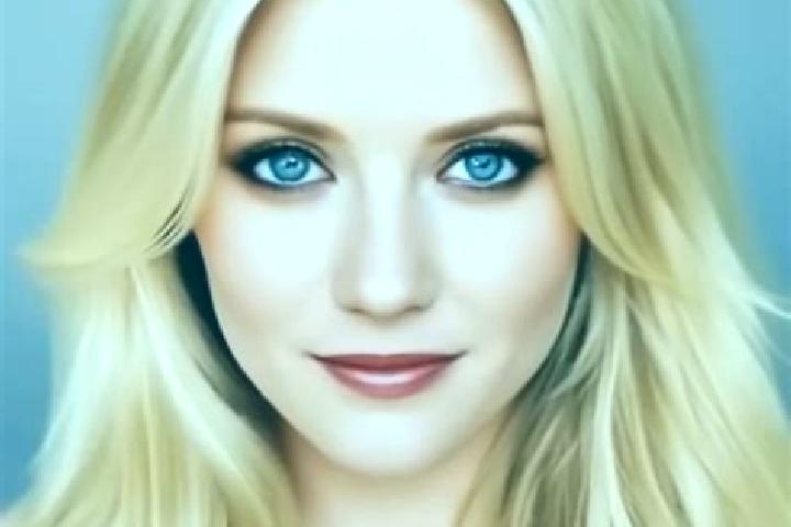 Violet, 39, a blonde green-eyed mixed companion based in Santa Maria del Monte. Offering A-Level, Prostate Massage, Party Girl. Available for incall and outc...
