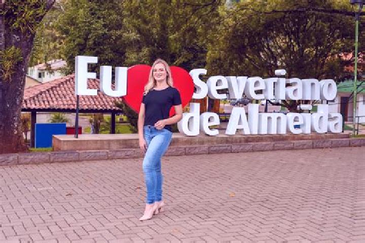 Violet, 39 — Escort in Severiano de Almeida, Brazil