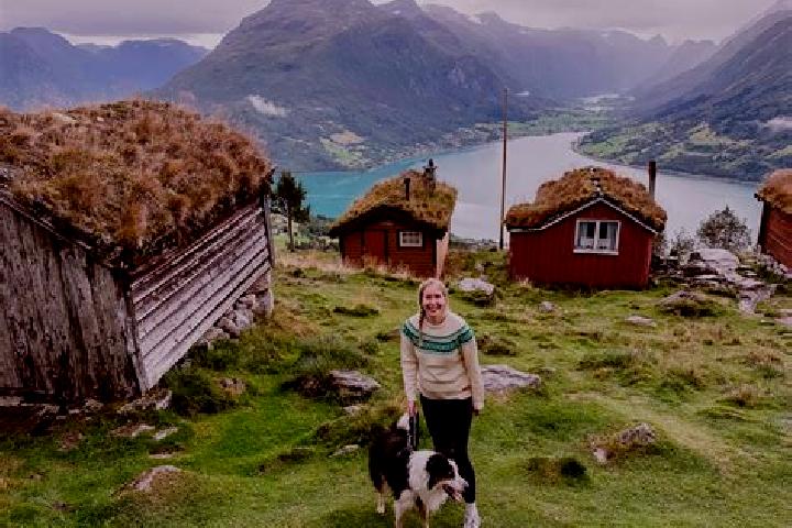 Violet, 39 — Escort in Valvatna, Norway