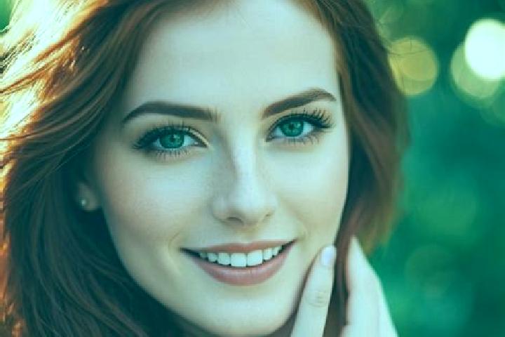 Willow, 20, a auburn amber-eyed caucasian companion based in Rameldange. Offering Party Girl, OWO, Tantra, Deep French Kissing. Available for incall and outc...