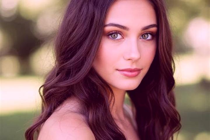 Willow, 20, a black brown-eyed middle eastern companion based in Nova Bana. Offering Fetish, Massage, Duos, OWO. Available for incall and outcall, day and ev...