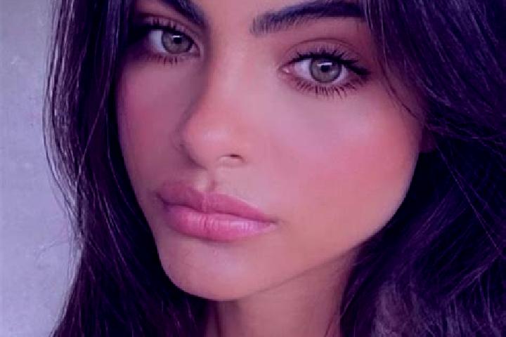 Willow, 20, a black hazel-eyed latina companion based in Santa Maria Nuova. Offering BDSM, Overnight, Striptease, Prostate Massage. Available for incall and ...