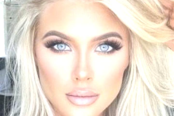Willow, 20, a platinum blonde hazel-eyed mixed companion based in Bavans. Offering Girlfriend Experience, BDSM, Erotic Massage. Available for incall and outc...