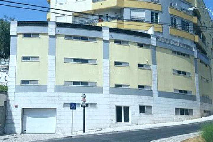 Willow, 20 — Escort in Amadora, Portugal