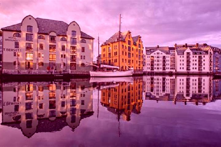 Willow, 20 — Escort in Knappskog, Norway
