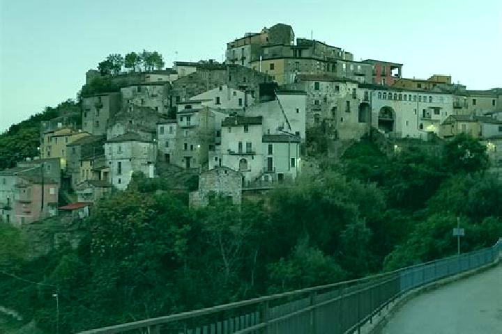 Willow, 20 — Escort in Montemurro, Italy