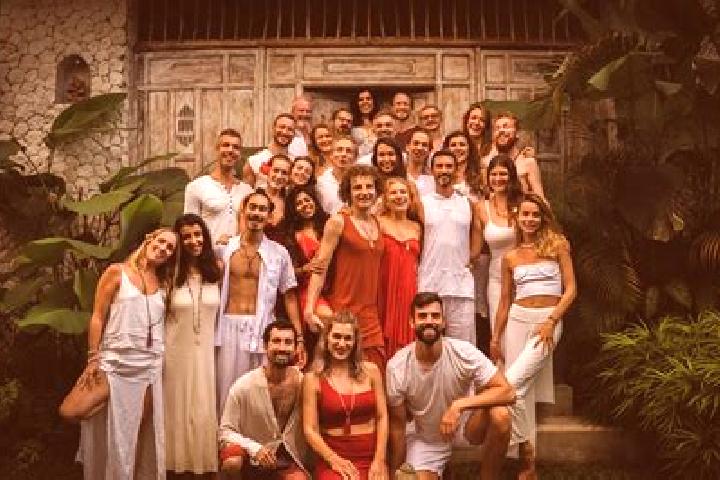 Willow, 21, a black dark-eyed asian companion based in Varfu Campului. Offering Domination, Deep French Kissing, Dinner Date, Tantra. Available for incall an...