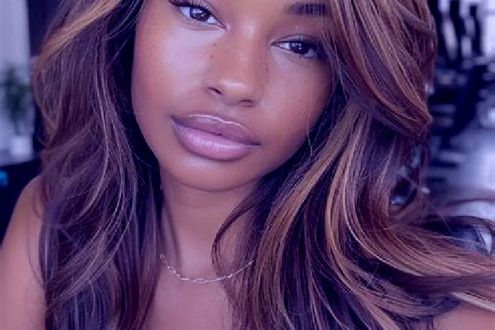 Willow, 21, a dark blonde brown-eyed mixed companion based in Cutigliano. Offering Striptease, CIM, Couples, A-Level. Available for incall and outcall, day a...