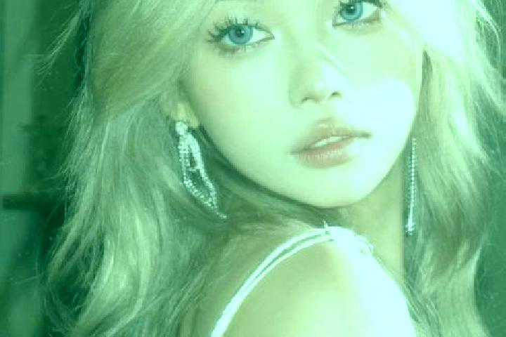 Willow, 21, a platinum blonde hazel-eyed asian companion based in Blerim. Offering CIM, Roleplay, OWO, A-Level. Available for incall and outcall, day and eve...