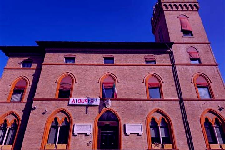 Willow, 21 — Escort in Santa Maria Codifiume, Italy