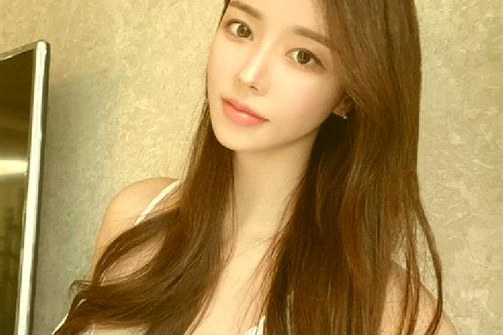 Willow, 21 — Escort in Shangyanzhuang, China