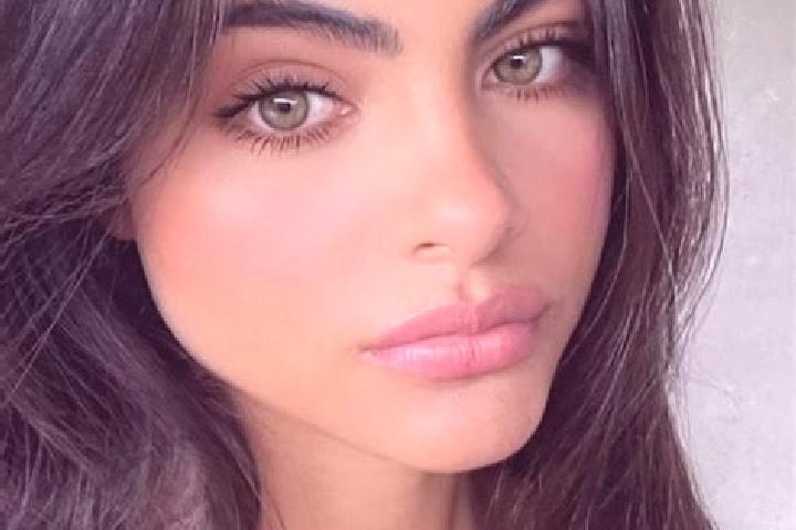 Willow, 22, a brunette dark-eyed middle eastern companion based in Eastmont. Offering A-Level, Striptease, 69. Available for incall and outcall, day and even...