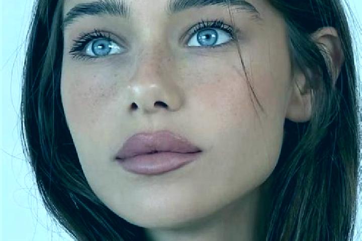 Willow, 22, a brunette grey-eyed mediterranean companion based in Iguala de la Independencia. Offering 69, Party Girl, Fetish, Roleplay. Available for incall...