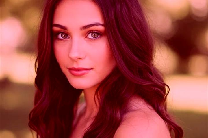 Willow, 22, a brunette hazel-eyed caucasian companion based in Caherconlish. Offering Travel Companion, Erotic Massage, CIM. Available for incall and outcall...