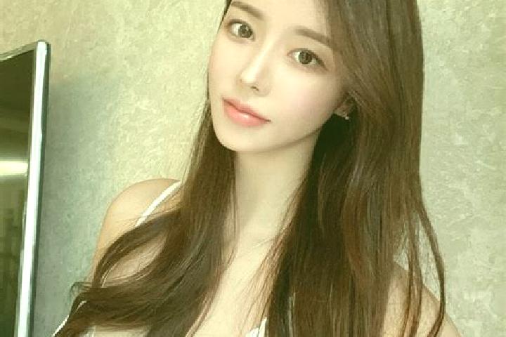 Willow, 22 — Escort in Jianjun, China