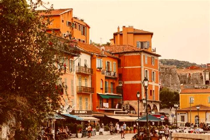 Willow, 22 — Escort in Marseille 07, France