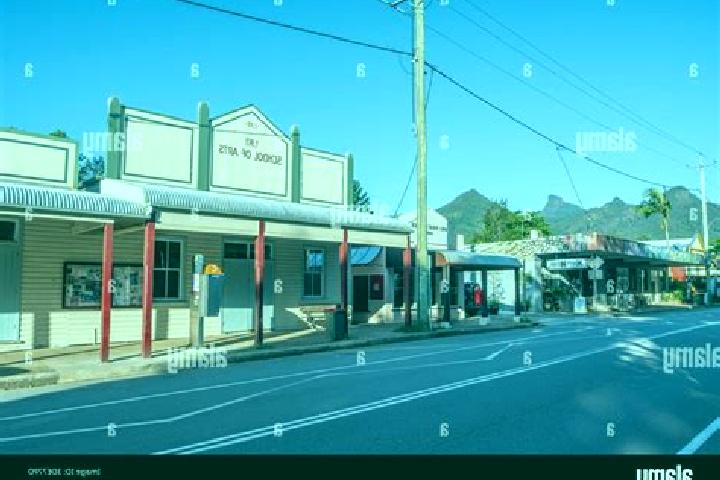 Willow, 22 — Escort in Uki, Australia