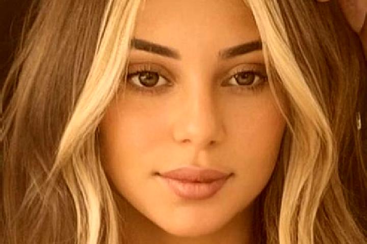 Willow, 23, a blonde brown-eyed caucasian companion based in Kanne. Offering Domination, BDSM, Deep French Kissing, GFE, Duos. Available for incall and outca...